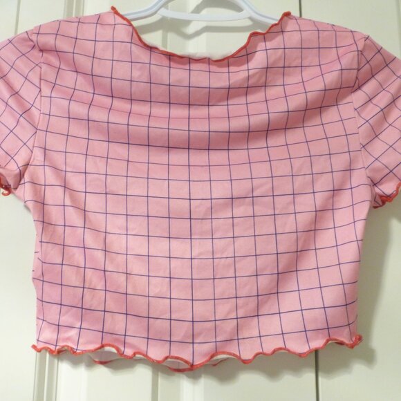 HELLO KITTY x SHEIN pink stretchy baby tee crop top - Picture 3 of 6